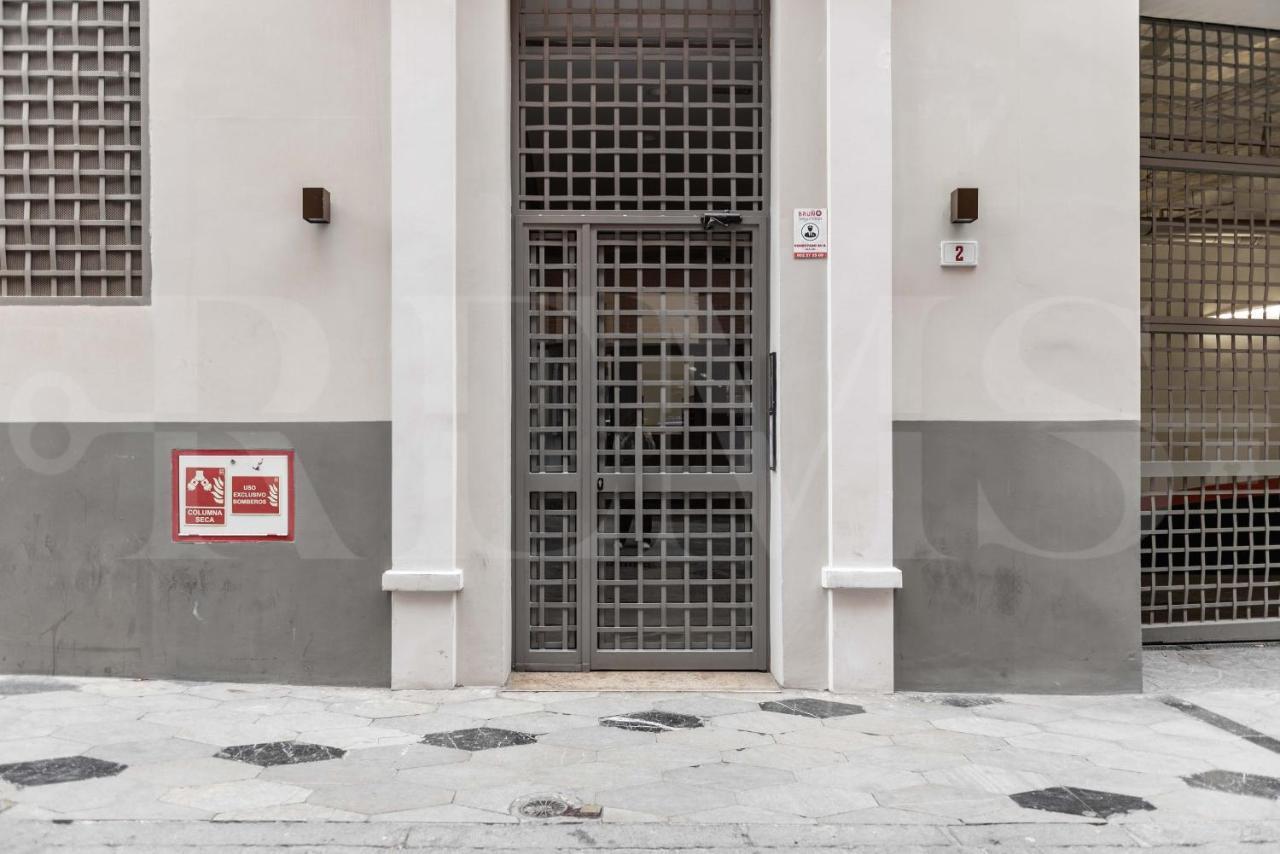 Dreamy Mediterranean Apartment With Parking - Center By Rems Malaga Exterior photo